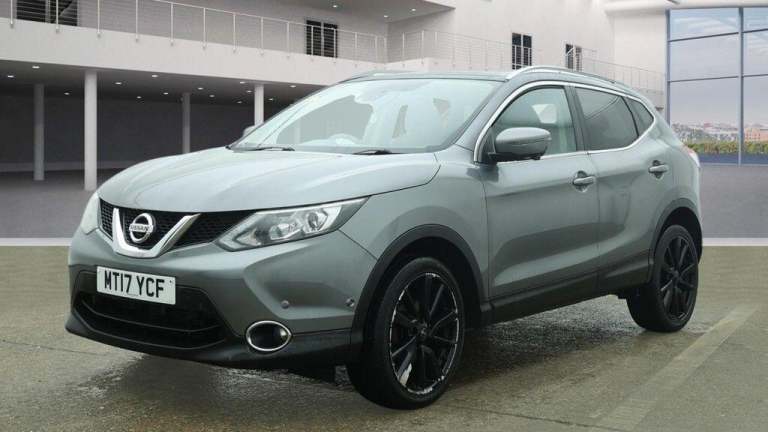 2017 Nissan Qashqai 1.2 DIG-T Tekna XTRON 2WD Euro 6 (s/s) 5dr HATCHBACK Petrol Automatic