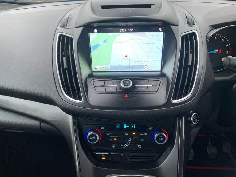 FORD GRAND C-MAX  2017  7 SEATER  NEW BELTS NEW SERVICE NEW  MOT WARRANTY GIVEN