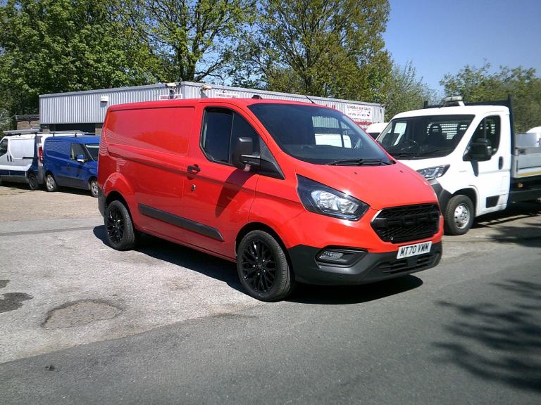 Ford Custom,2020,70 REG,RED,ALLOYS,LEATHER SEATS,1 OWNER,VERY CLEAN VAN