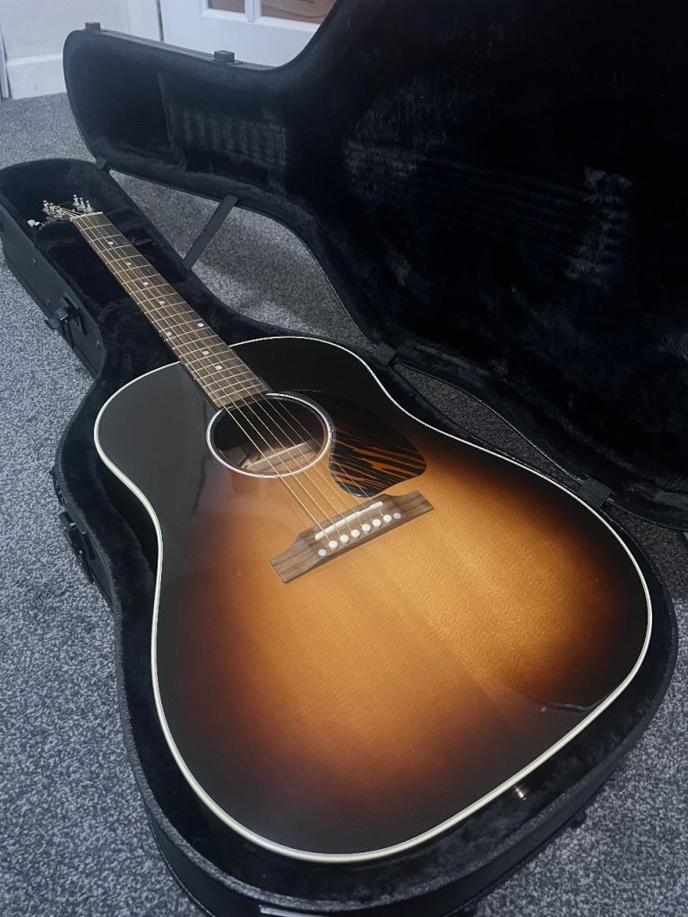 Gibson j-45 standard 