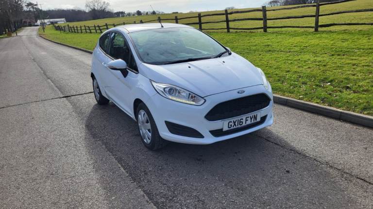 Ford, FIESTA, Hatchback, 2016, Manual, 1241 (cc), 3 doors