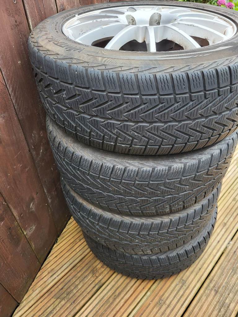 BMW Winter wheels with good tyres 