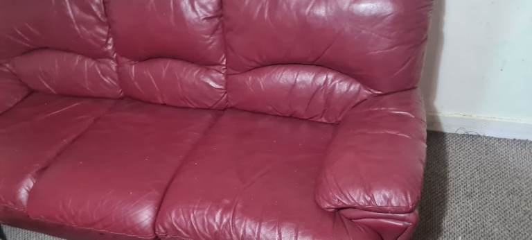 3 seater sofA