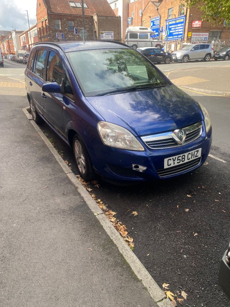Vauxhall Zafira 1.8 petrol £495 ono Must sell this weekend. 