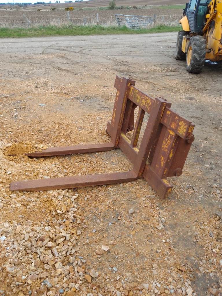 Pallet forks