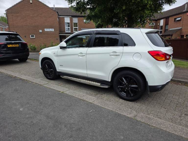 Mitsubishi, ASX, Hatchback, 2013, Manual, 1798 (cc), 5 doors