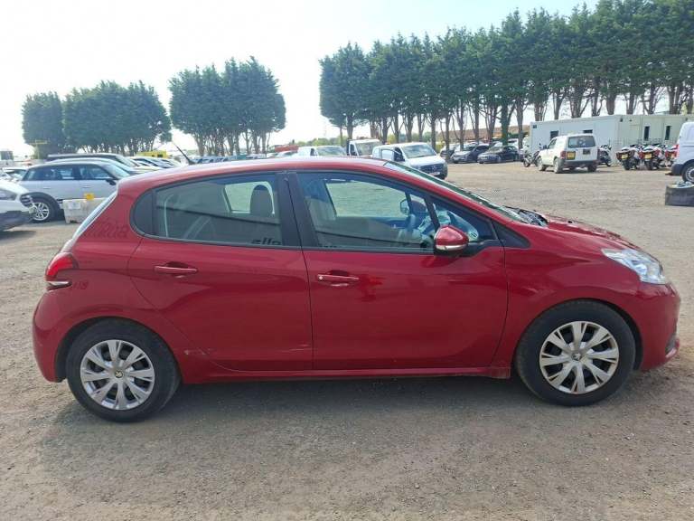 2018 Peugeot 208 1.2 PureTech Access A/C 5dr HATCHBACK PETROL Manual