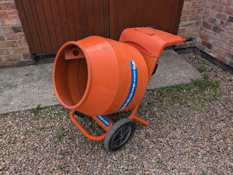 ALTRAD Belle MiniMix 150 Tip-up Petrol Cement Mixer Honda GXH50 engine with stand
