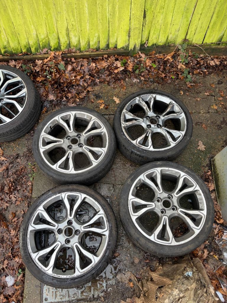 Ford Fiesta ST alloys