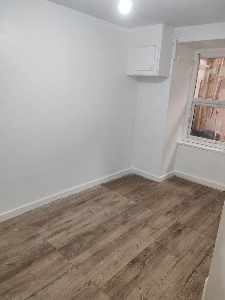 5 bedroom flat for rent 