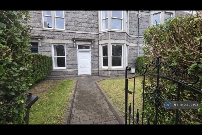 2 bedroom flat in Devonshire Road, Aberdeen, AB10 (2 bed) (#2933059)