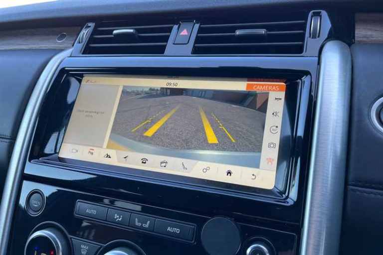 2018 Land Rover Discovery 3.0 TD V6 HSE Luxury SUV 5dr Diesel Auto 4WD Euro 6 (s/s) (258 ps) SUV ...