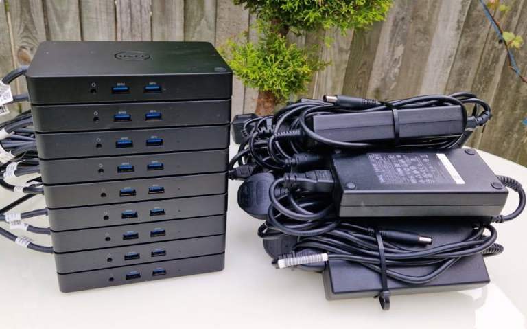 23x Dell 4K usb-c Docking Stations HDMI with 180W power supplies