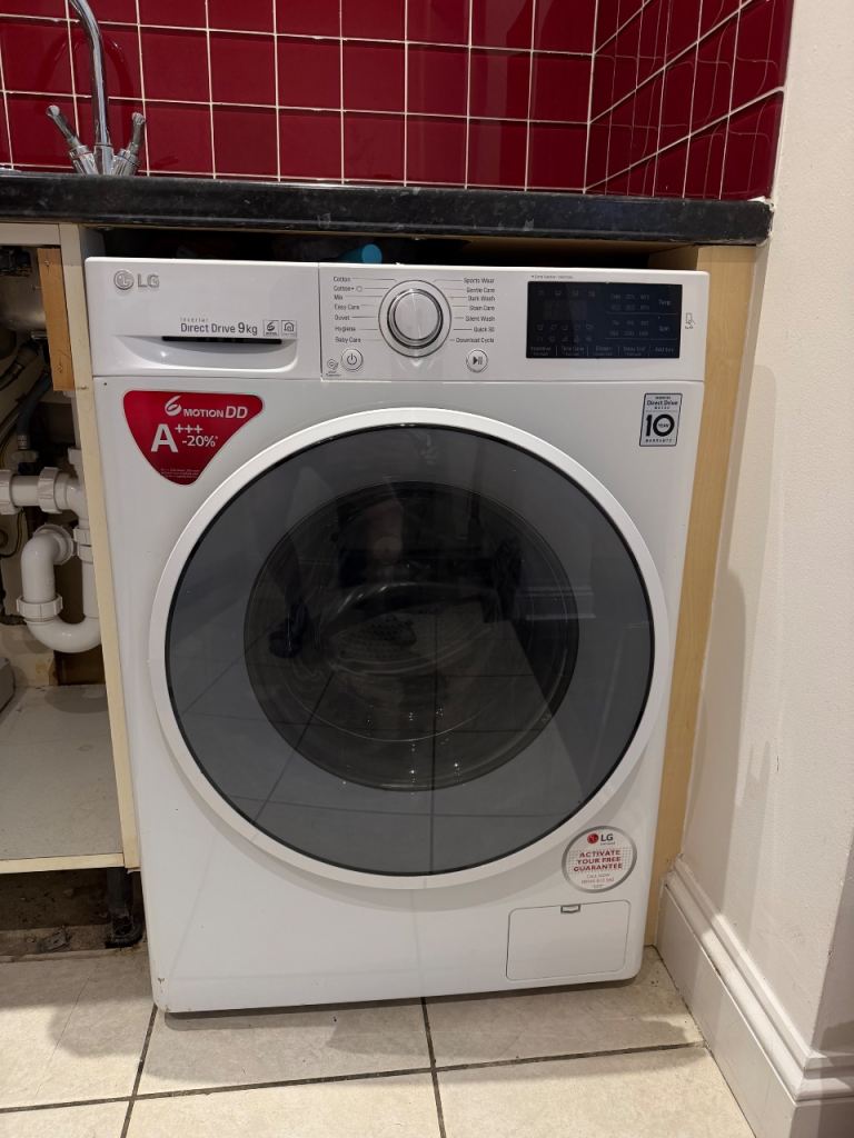 LG 9kg 1400 Spin Direct Drive Washing Machine 