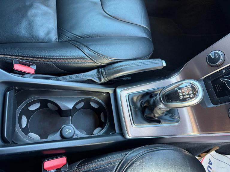 2013 Volvo V40 D2 Cross Country Lux 5dr HATCHBACK Diesel Manual