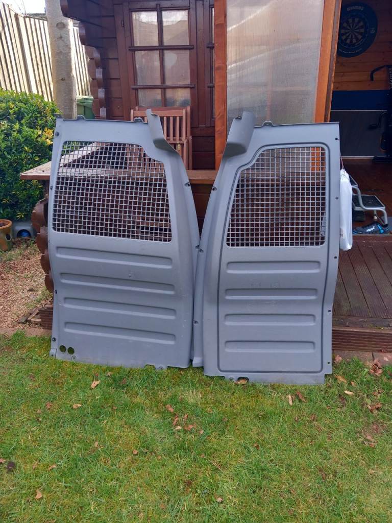 Genuine VW Caddy Mk3 (2004-2015) Mesh Bulkhead / Partition