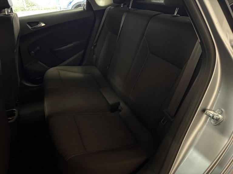 2014 Vauxhall Astra 1.4i 16V Design 5dr HATCHBACK PETROL Manual