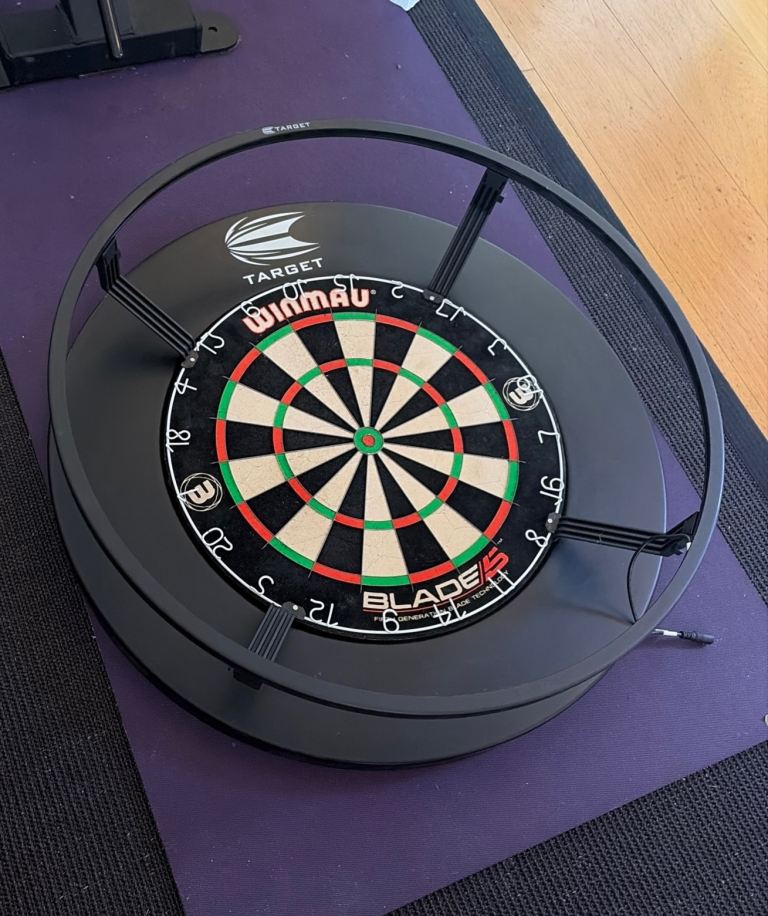 Winmau Blade 5 Dartboard with Surround – Good Condition