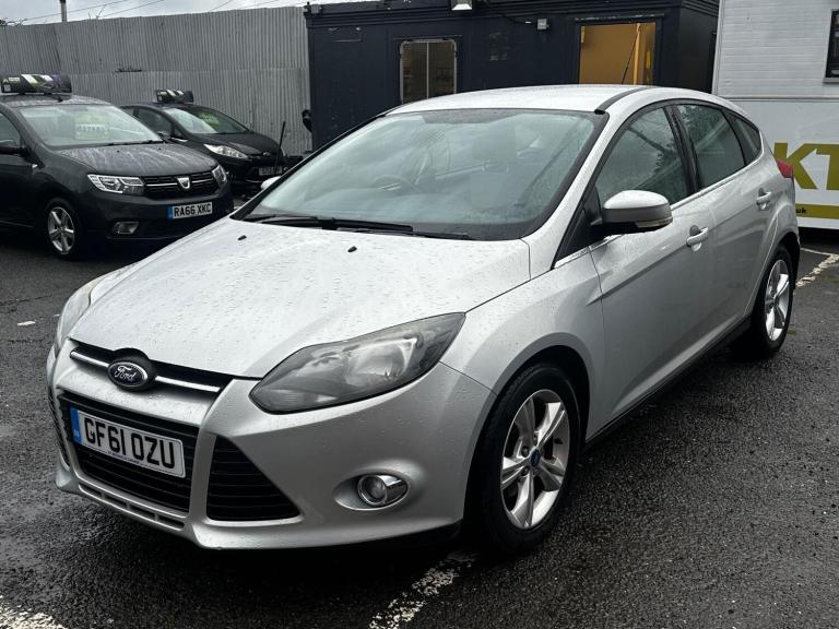  Ford Focus 1.6 Zetec Powershift Euro 5 5dr Petrol Automatic