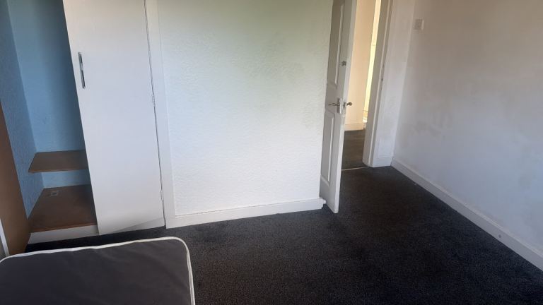 Room Available For Rent Immediately 