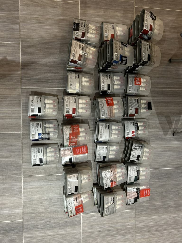 JOBLOT HALFORDS scratch repair kits (70)