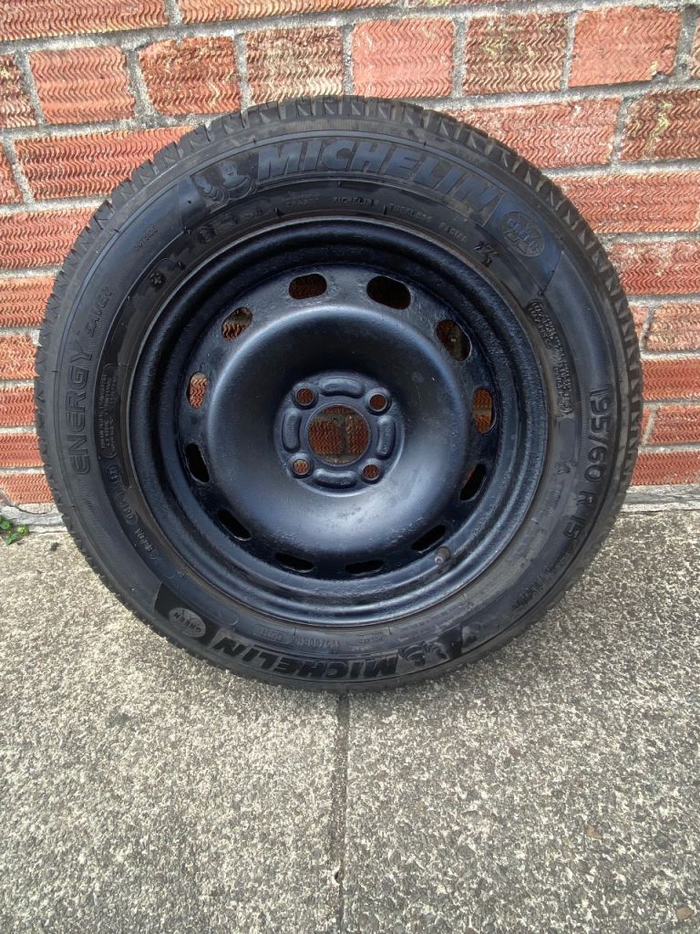 Michelin Tyre 195/60 R 15 (unused) on Steel Wheel