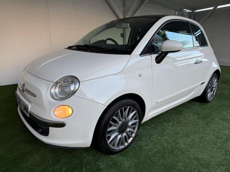 2015 Fiat 500 1.2 Lounge 3dr Dualogic [Start Stop] HATCHBACK PETROL Automatic