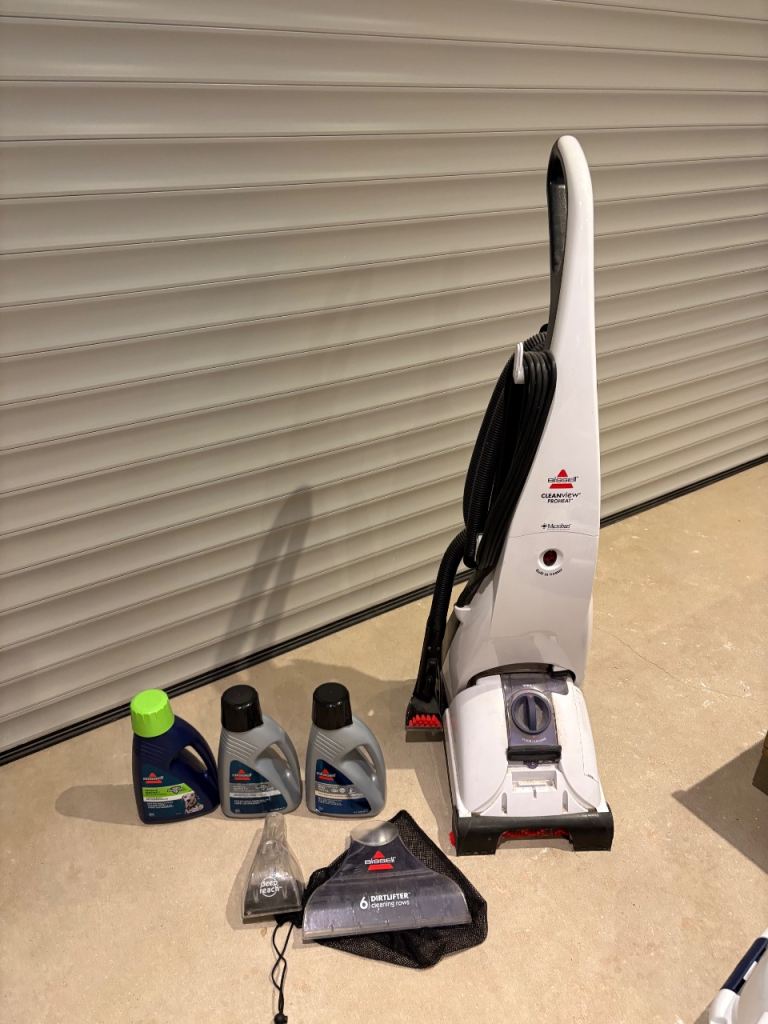 Bissell Quickwash Carpet Cleaner 