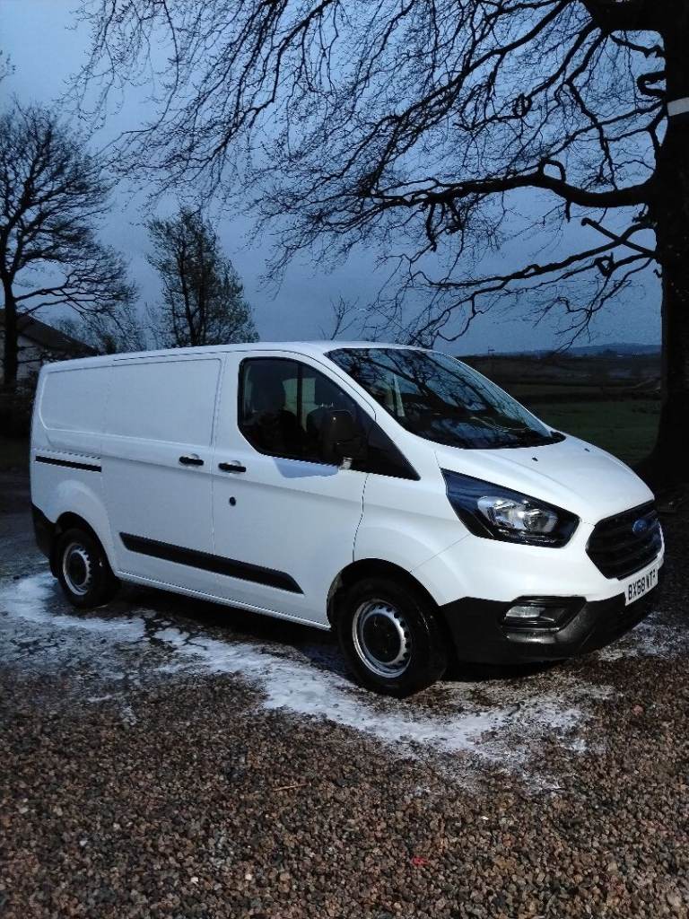 Ford transit custom.                      Transporter dispatch