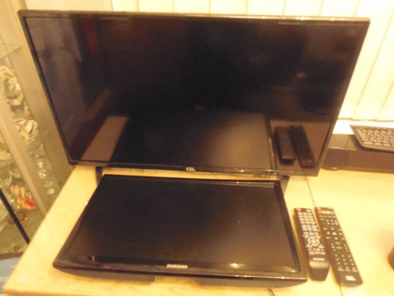 32" TV