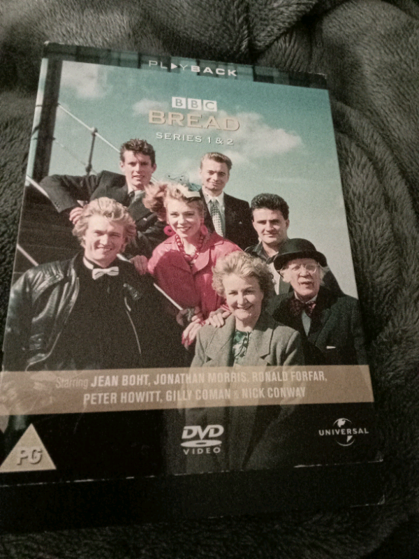 (735) Bread series 1 and 2 dvd box set