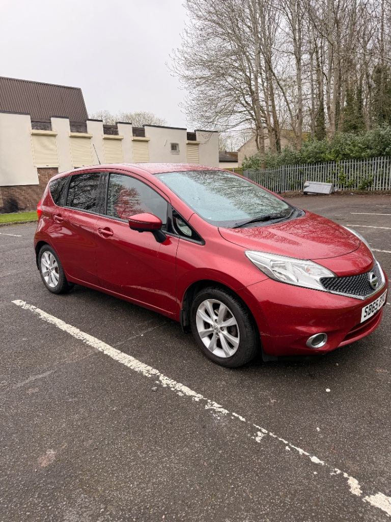 Nissan Note/Tekna 2015, top-spec