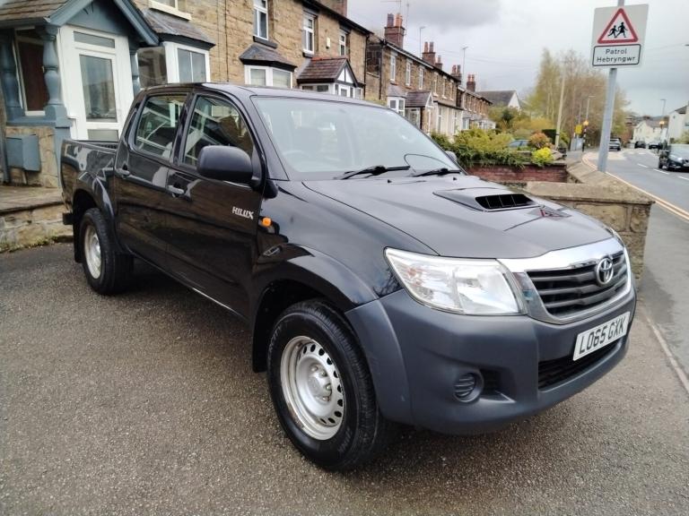 TOYOTA HILUX ACTIVE D/CAB PICKUP 2.5 D-4D 4WD 2015 / 65 + VAT @ MCD CARS 