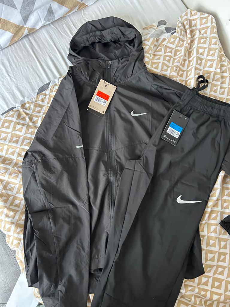 Nike dri-fit repel running black miller set jacket and joggers size S