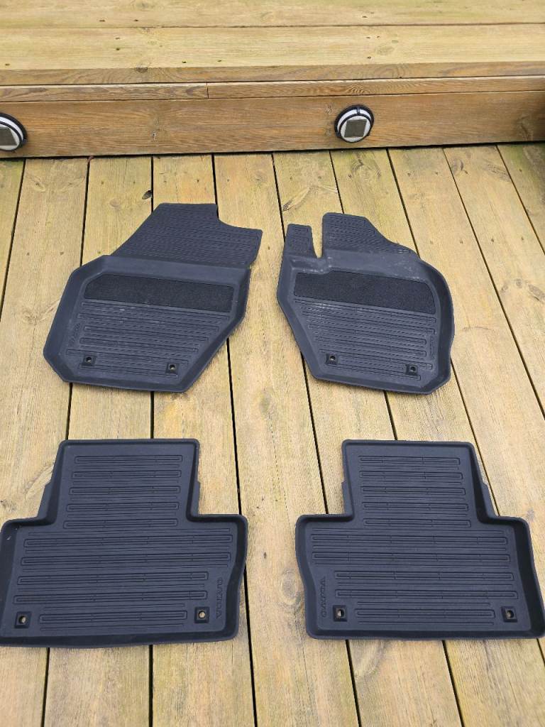 Genuine Volvo Rubber Floor Mats, Cargo mat for models  XC60 (roughly 2008-2017)