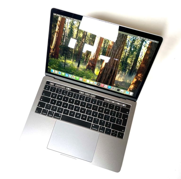 Apple MacBook Pro 2019 Intel i5 16GB RAM 256GB SSD Laptop TouchBar A1989