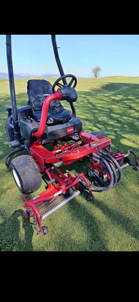 2013 Toro Greenmaster 3250D 