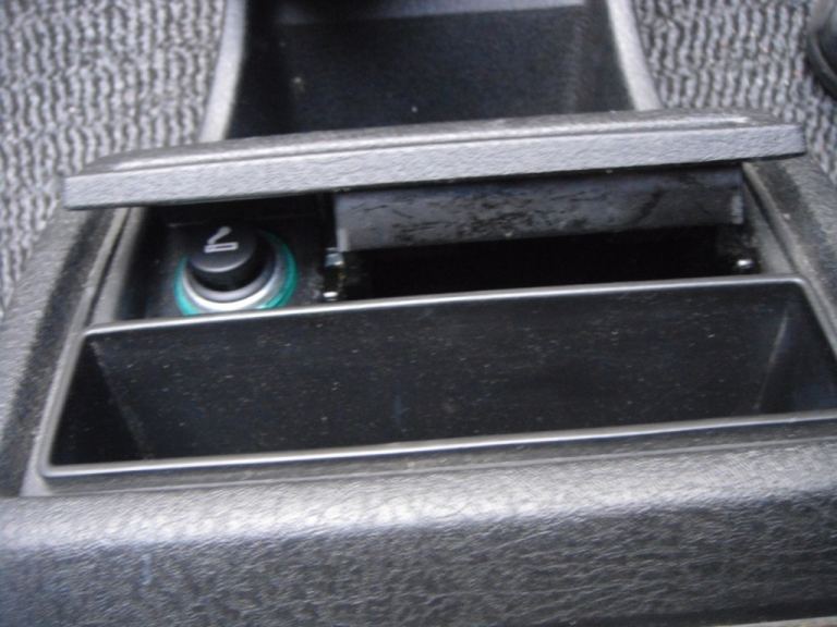VW GOLF MK2 CENTRE CONSOLE WITH CIGARETTE LIGHTER