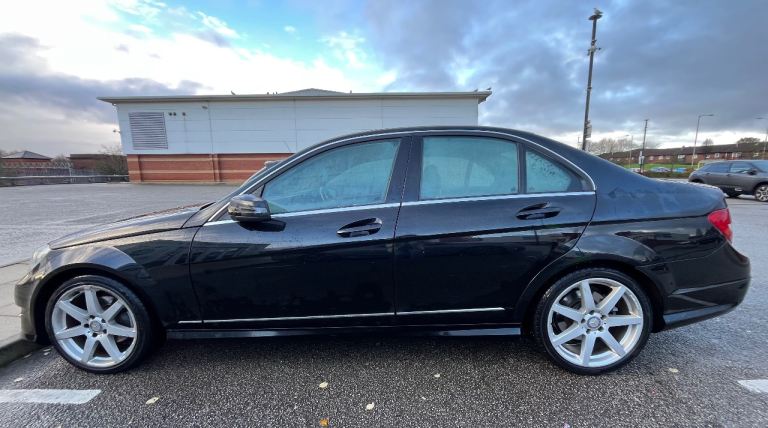 Mercedes-Benz C220 2012 Sport Automatic 