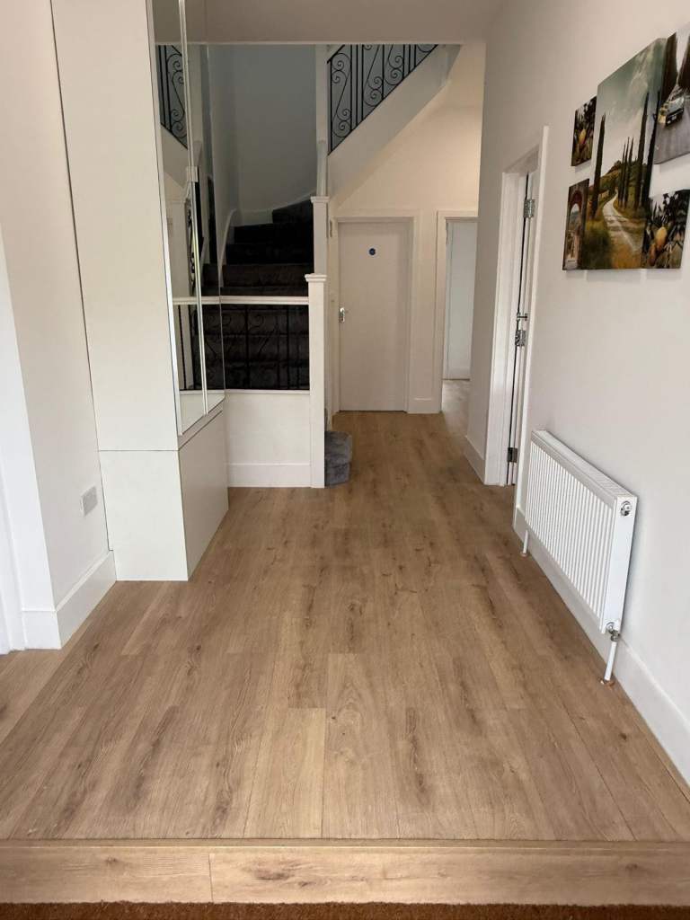 270 7 bed Whitchurch land Stanmore edgeware Ha86qx