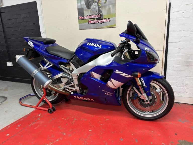 Yamaha YZF R1 4XV 