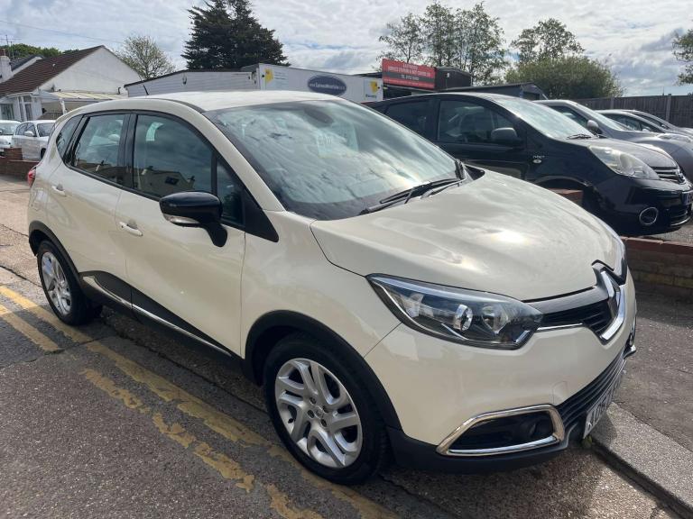 2017 Renault Captur 1.5 Captur Dynamique Nav dCi 5dr SUV Diesel Manual