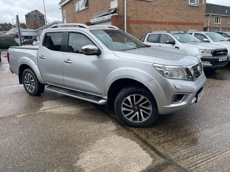 2017 Nissan Navara Double Cab Pick Up Tekna 2.3dCi 190 4WD PICK UP Diesel Manual