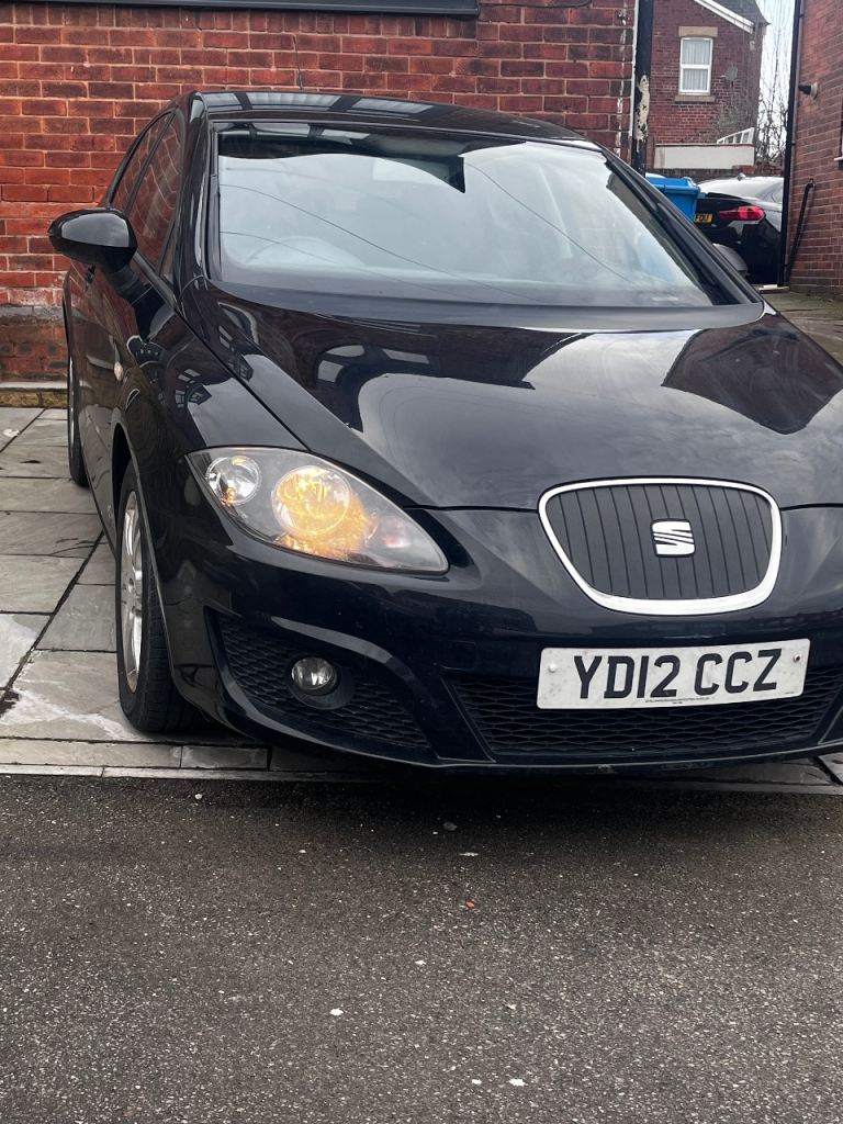 Seat, LEON, Hatchback, 2012, Manual, 1.6 Diesel CR(cc), 5 doors