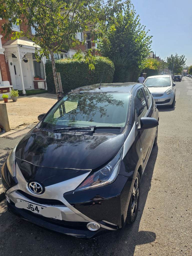 Toyota, AYGO, Hatchback, 2014, Manual, 998 (cc), 5 doors