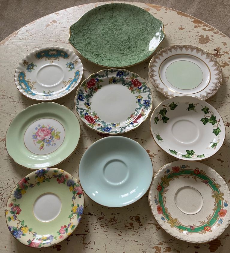 Job lot vintage plated and saucers 