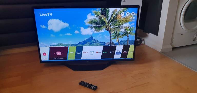 FREE LOCAL DELIVERY LG 43 INCH UHD HDR 4K SMART TV + REMOTE £120 inc  DELIVERY 