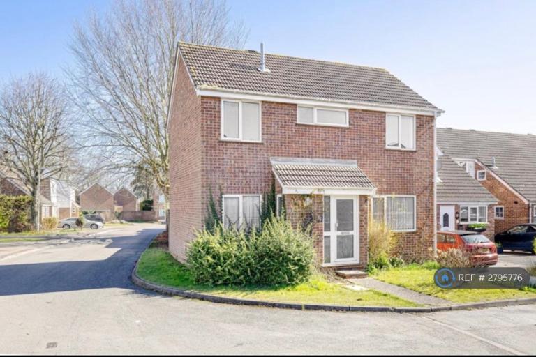 3 bedroom house in Pynchbek, Bishop's Stortford, CM23 (3 bed) (#2795776)