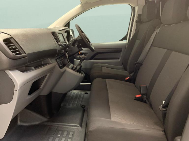 2022 Vauxhall Vivaro 2.0 Turbo D 3100 Dynamic Panel Van 6dr Diesel Manual L1 H1 Euro 6 (s/s) (14 ...