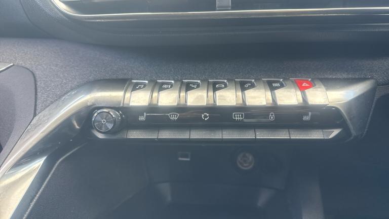 2019 Peugeot 3008 1.2 PureTech Allure EAT Euro 6 (s/s) 5dr SUV Petrol Automatic